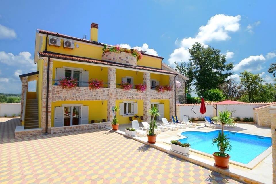 Mimi Apartment Višnjan